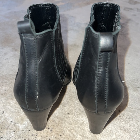 Aldo Boots - Picture 3 of 7